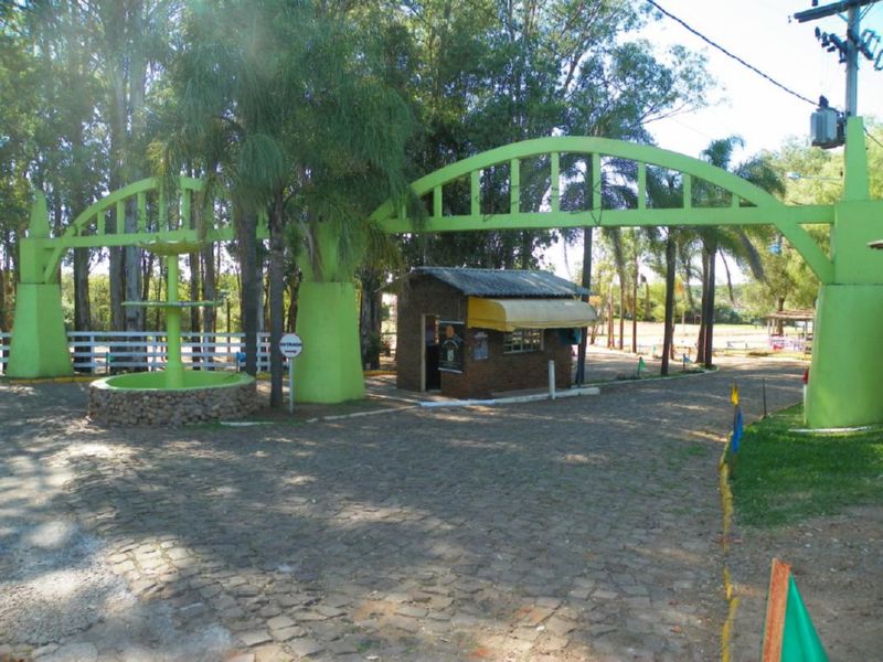 Entrada Praia e Camping