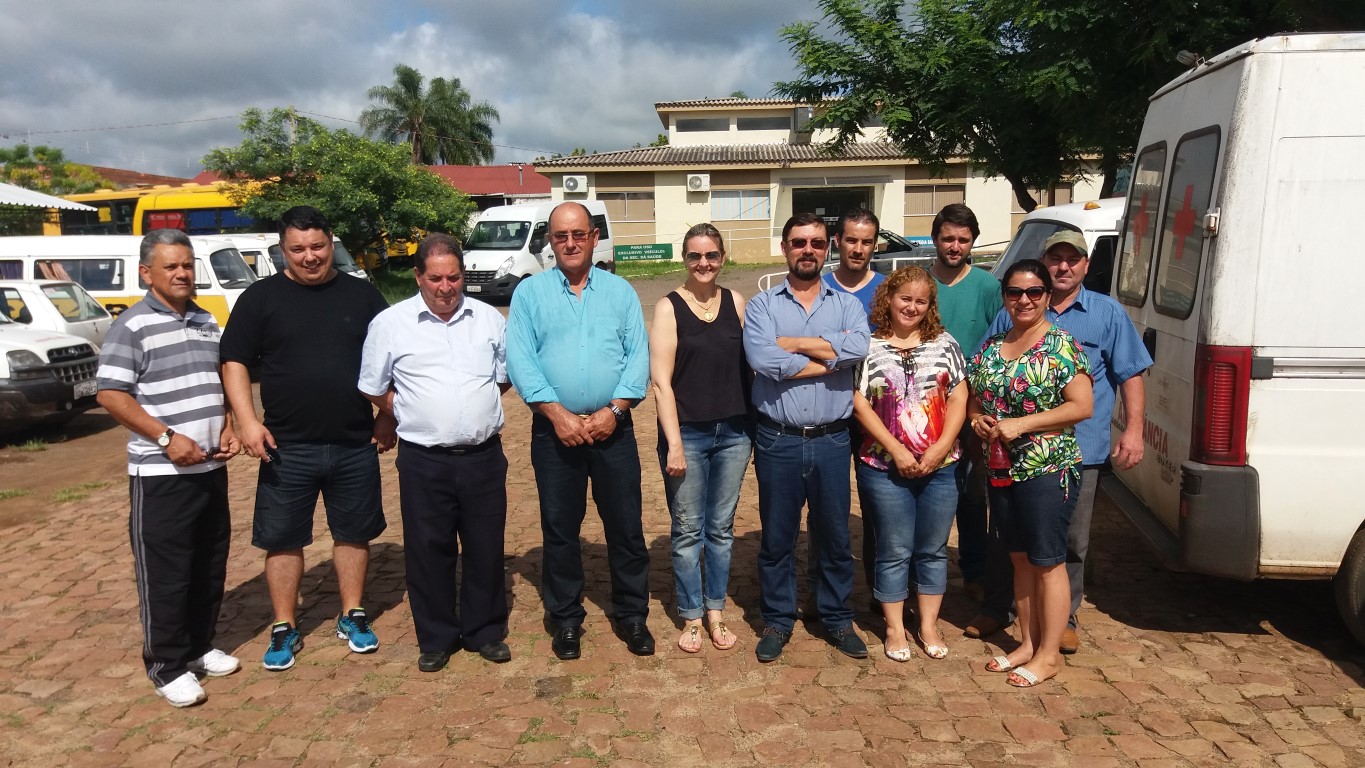 Entrega das chaves e da frota municipal