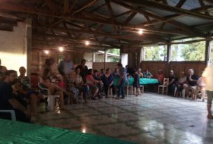 Reunião na Comunidade do Lageado