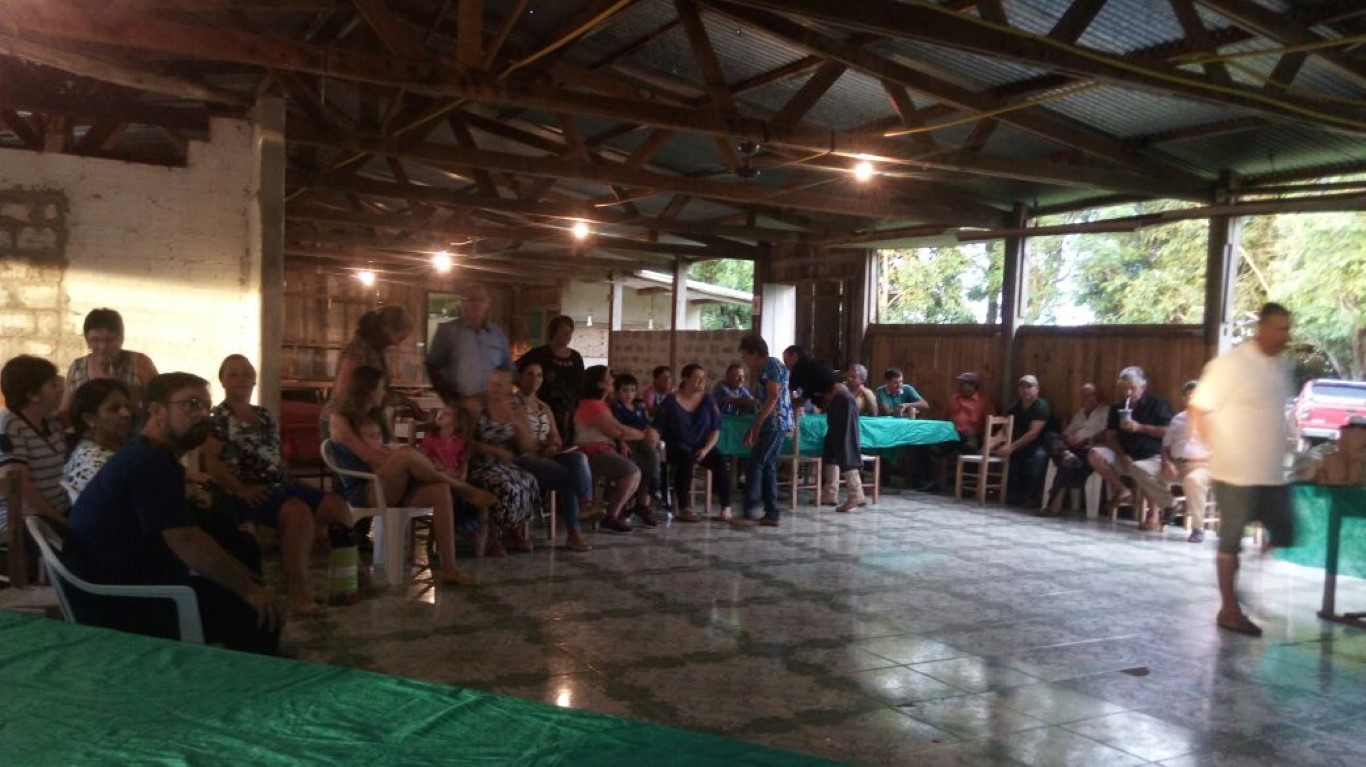 Reunião na Comunidade do Lageado