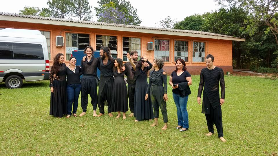 Apresentação de Danças na Escola Manoel Viana