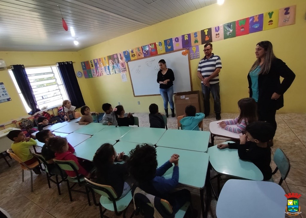 Escolas Municipais realizam Semana do Meio Ambiente através do Programa Jogue  Limpo – Prefeitura de Manoel Viana