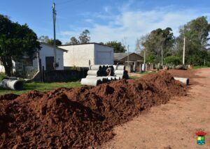 Calçamento Comunitário: Iniciada quadra da Rua Cico Batista