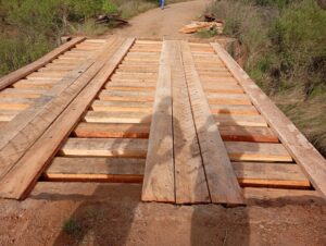 Ponte do Pirajuzinho e Estradas do Barrocal Recebem Reparos e Obras São Concluídas com Sucesso.